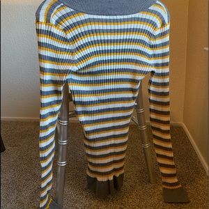 L.E.I Longsleeve Sweater